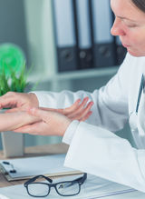 Gode grunner til å oppsøke lege ved symptomer på skabb