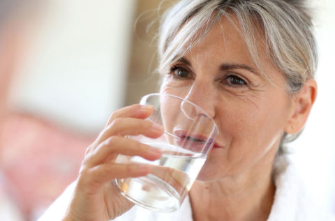 Derfor bør du unngå tørr munn