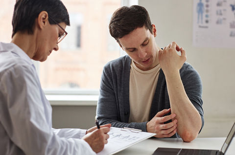 Alt du trenger å vite om skabb: Symptomer og behandling