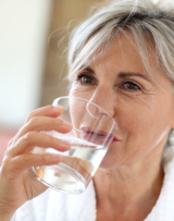 Derfor bør du unngå tørr munn